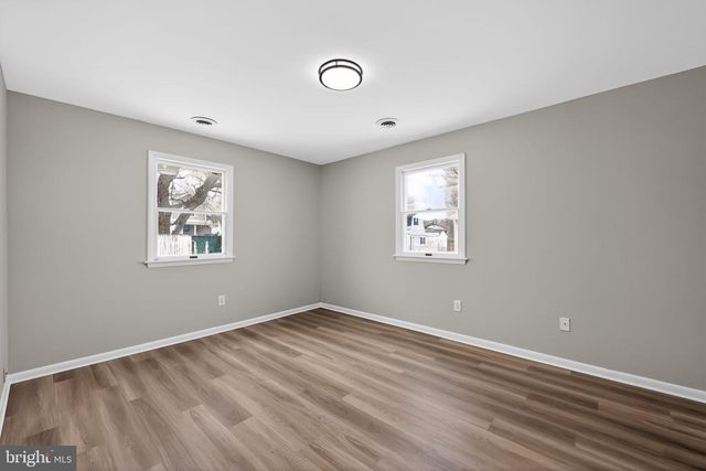 9 MAISE AVE, Linwood, PA 19061