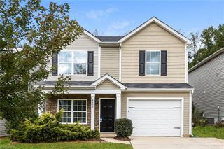 4455 Oak Pointe Drive, Winston-salem, NC 27105
