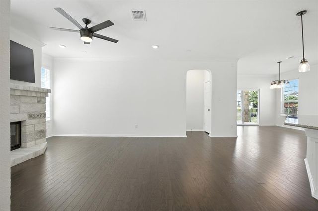 512 Lady Swiss LN 60, Hutto, TX 78634