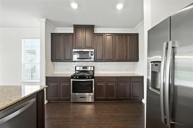 512 Lady Swiss LN 60, Hutto, TX 78634