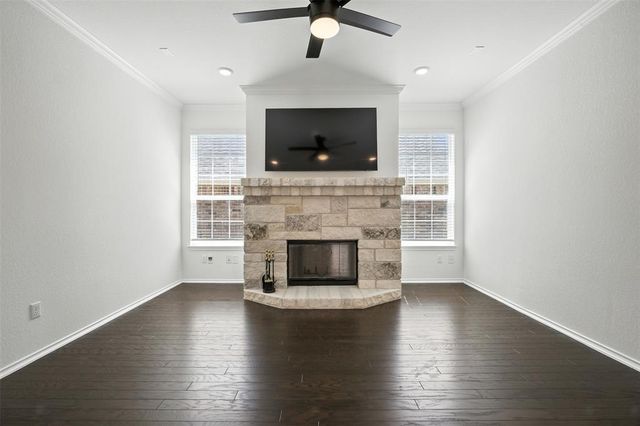 512 Lady Swiss LN 60, Hutto, TX 78634