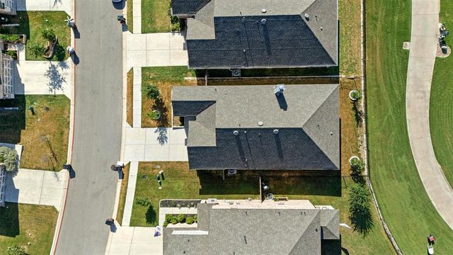 512 Lady Swiss LN 60, Hutto, TX 78634