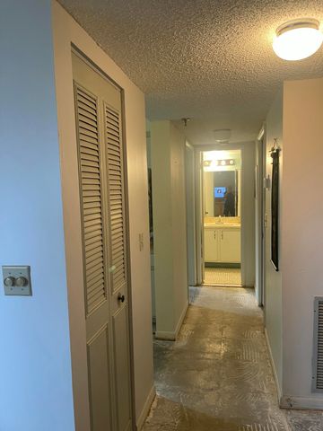 955 Egret Circle 411, Delray Beach, FL 33444