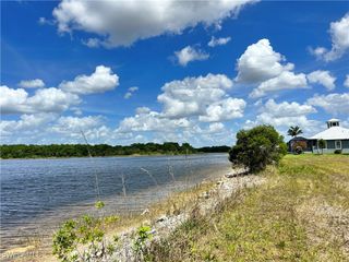 515 Shady Hollow BLVD W, Naples, FL 34120