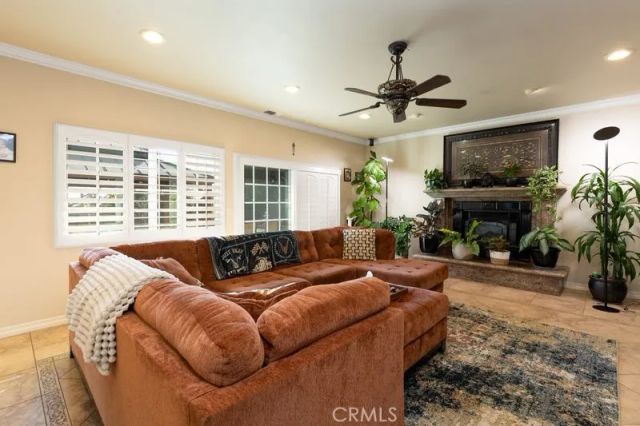 680 W Byron Court, Upland, CA 91784