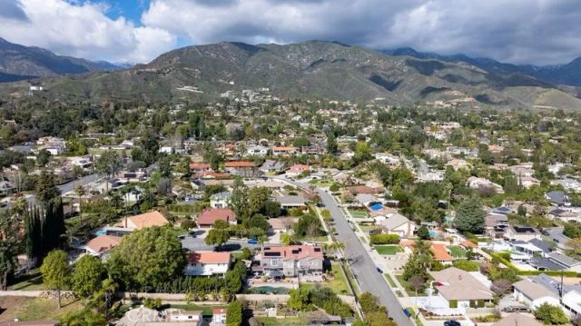 680 W Byron Court, Upland, CA 91784