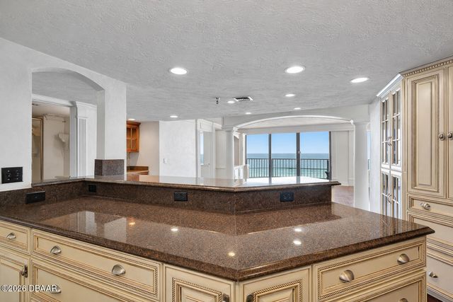 2425 S Atlantic Ave Apt 1105, Daytona Beach Shores, FL 32118