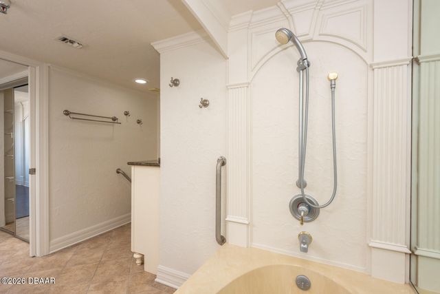 2425 S Atlantic Ave Apt 1105, Daytona Beach Shores, FL 32118