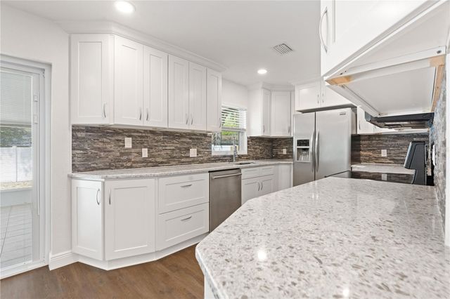 14114 BARDSDALE LANE, Tampa, FL 33625