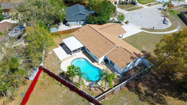 14114 BARDSDALE LANE, Tampa, FL 33625