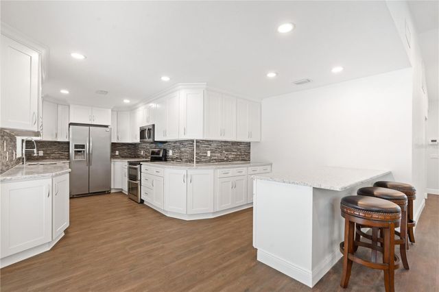 14114 BARDSDALE LANE, Tampa, FL 33625