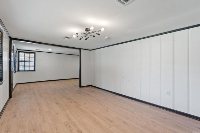 1951 Torreyson St., Conway, AR 72034