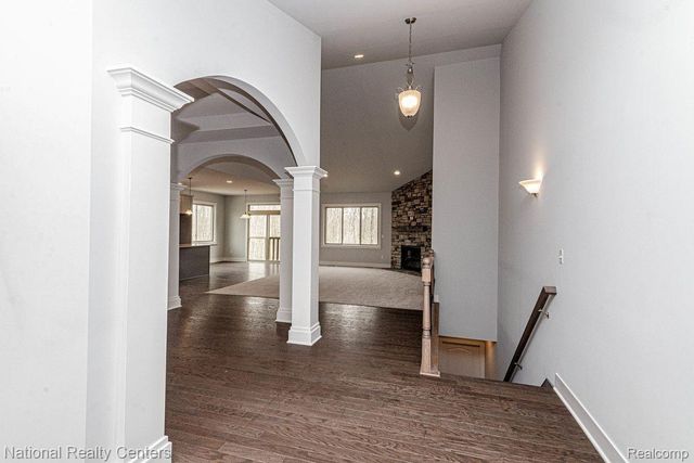 53243 Woodland Meadows, Chesterfield Township, MI 48047