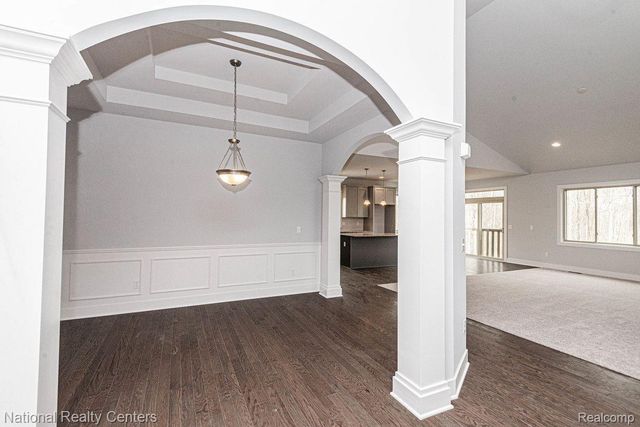 53243 Woodland Meadows, Chesterfield Township, MI 48047