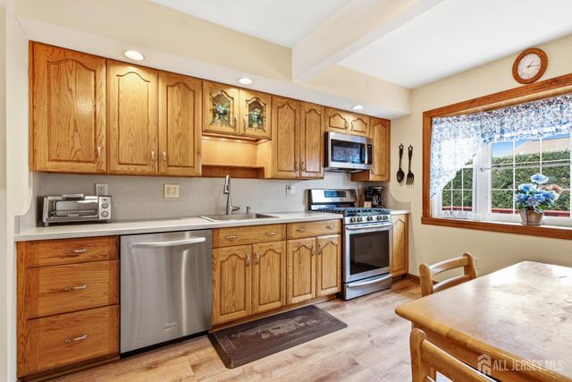 34 Marcia Street, Sayreville, NJ 08859