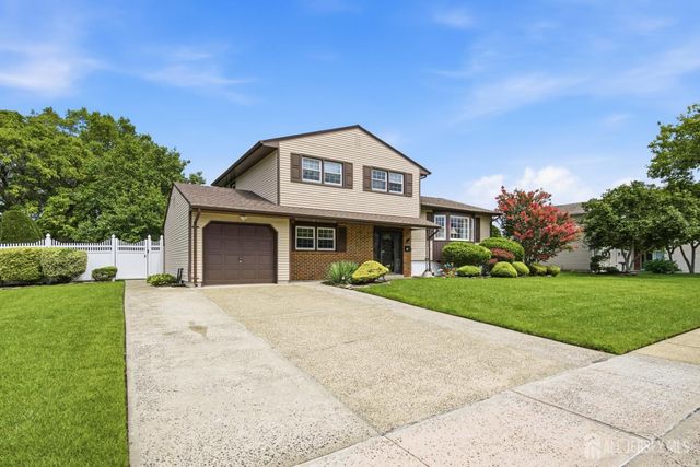 34 Marcia Street, Sayreville, NJ 08859