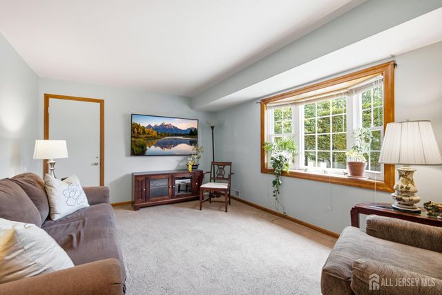 34 Marcia Street, Sayreville, NJ 08859