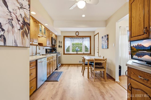34 Marcia Street, Sayreville, NJ 08859