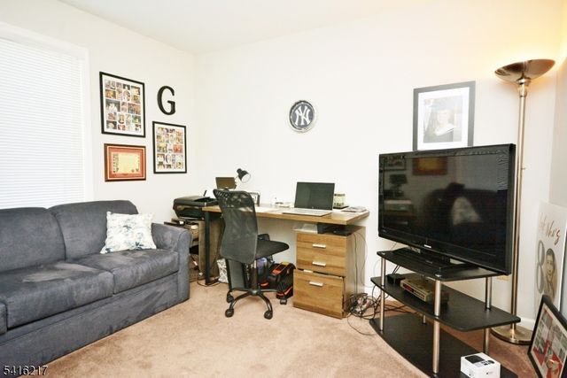 13 Troon Ter, Clinton Twp., NJ 08801