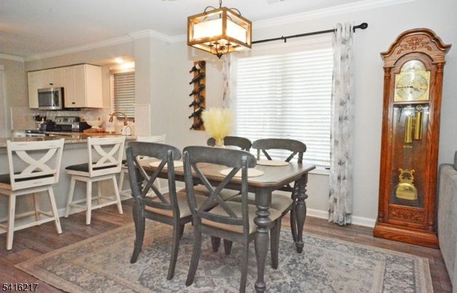 13 Troon Ter, Clinton Twp., NJ 08801