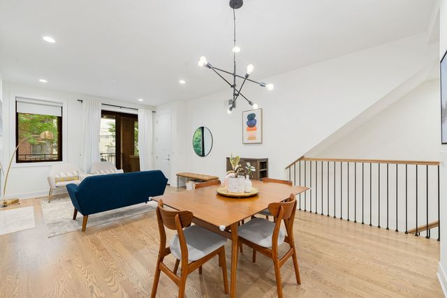 832 W Altgeld Street 1, Chicago, IL 60614