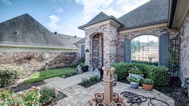 71 Enclave Circle, Ridgeland, MS 39157