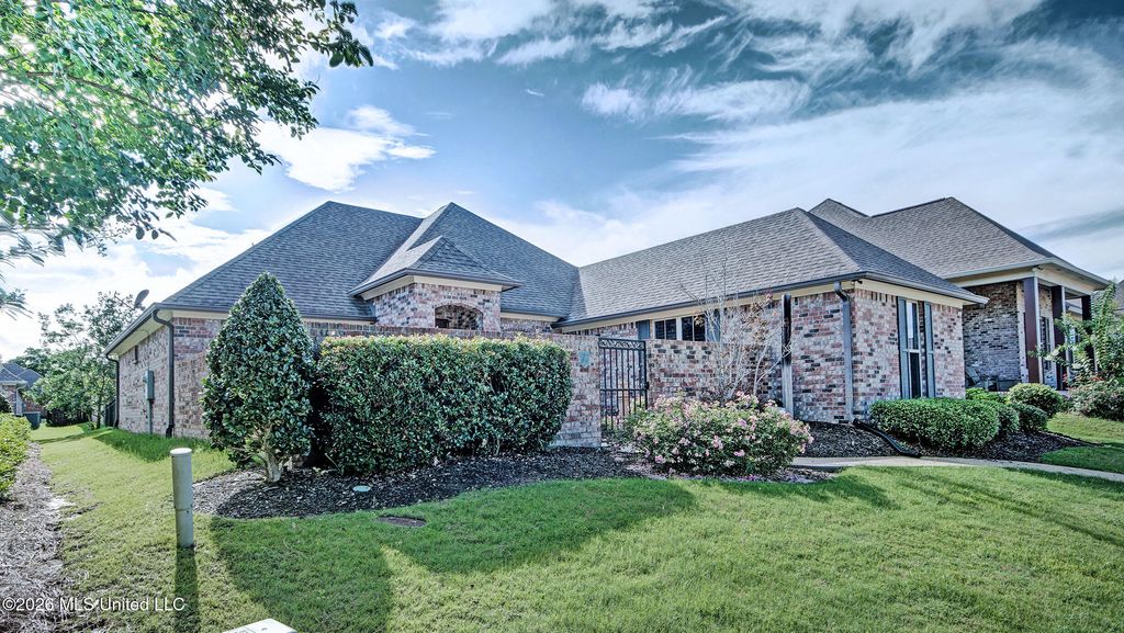 71 Enclave Circle, Ridgeland, MS 39157