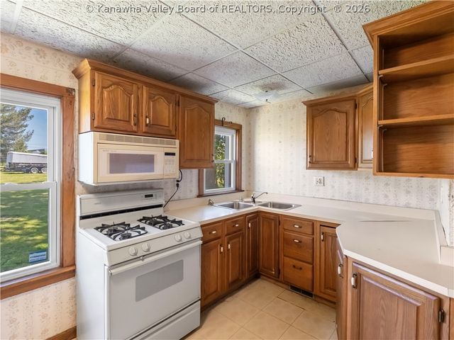 161 Kilgore Street, Culloden, WV 25510