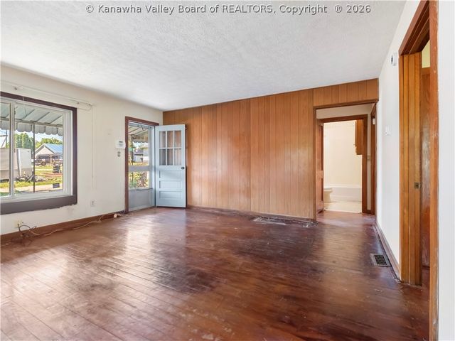 161 Kilgore Street, Culloden, WV 25510