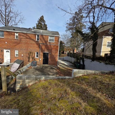 716 71ST AVE, Capitol Heights, MD 20743