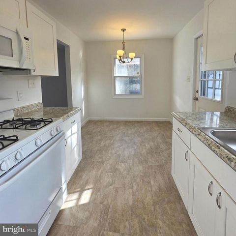 716 71ST AVE, Capitol Heights, MD 20743