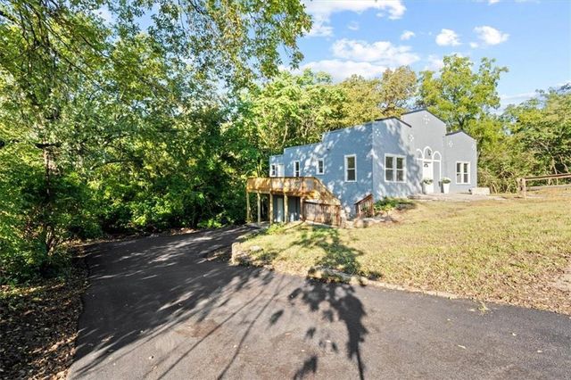 7516 Olive Street, Kansas City, MO 64132