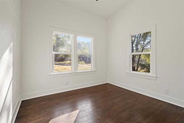 7516 Olive Street, Kansas City, MO 64132