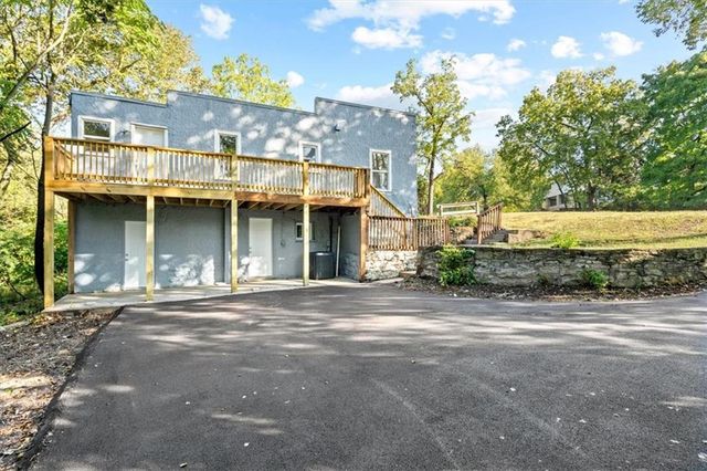 7516 Olive Street, Kansas City, MO 64132