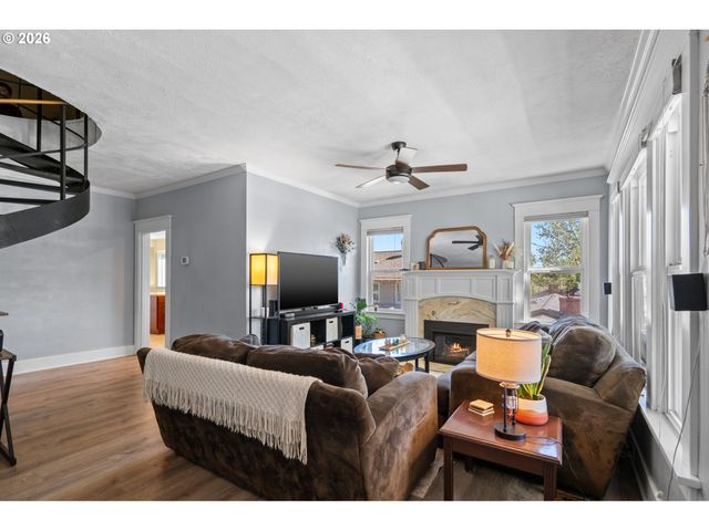 610 Nw 3RD St, Pendleton, OR 97801