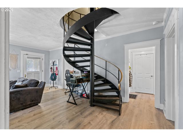 610 Nw 3RD St, Pendleton, OR 97801