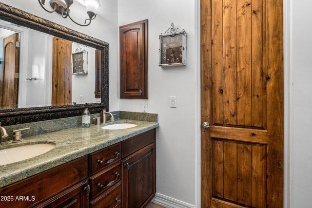 3034 E PORTOLA VALLEY Drive, Gilbert, AZ 85297