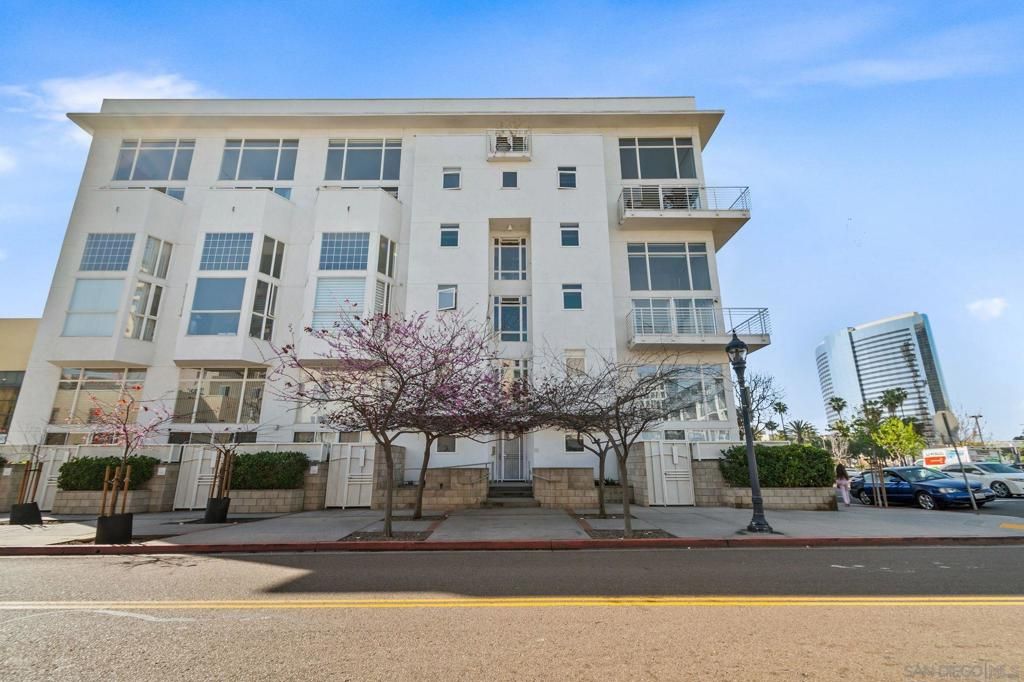 Image 29 of property listing at 221 Island Ave 503, San Diego, CA 92101