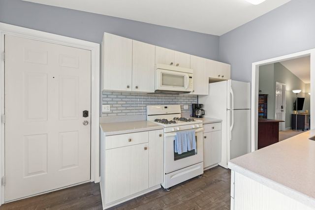 1714 S Washington Street 1714, Naperville, IL 60565