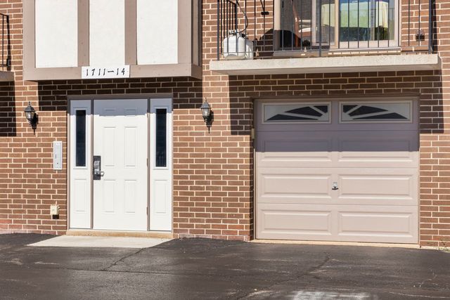 1714 S Washington Street 1714, Naperville, IL 60565