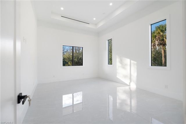 2319 54th AVE NE, Naples, FL 34120