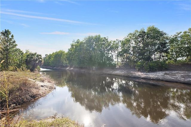 2319 54th AVE NE, Naples, FL 34120