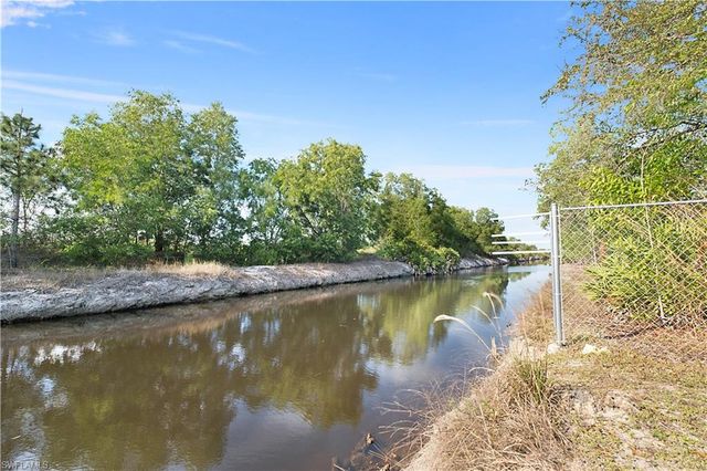 2319 54th AVE NE, Naples, FL 34120