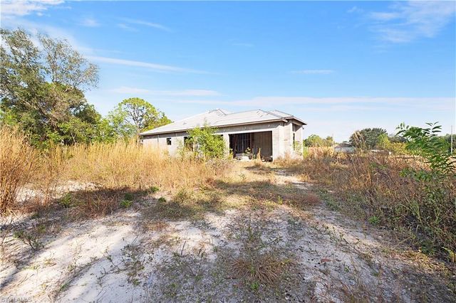 2319 54th AVE NE, Naples, FL 34120