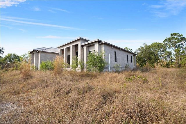 2319 54th AVE NE, Naples, FL 34120