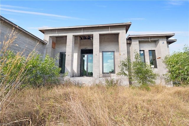 2319 54th AVE NE, Naples, FL 34120