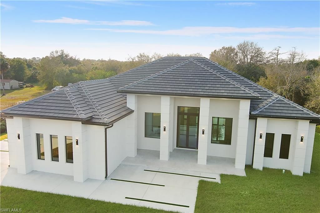 2319 54th AVE NE, NAPLES, FL 34120 — photo 3