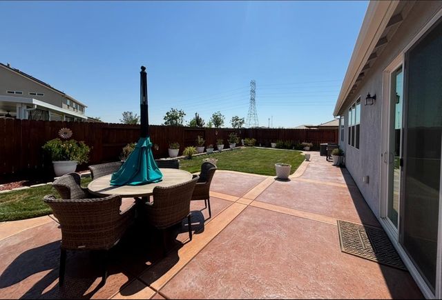 8210 Scrimshaw Way, Sacramento, CA 95829