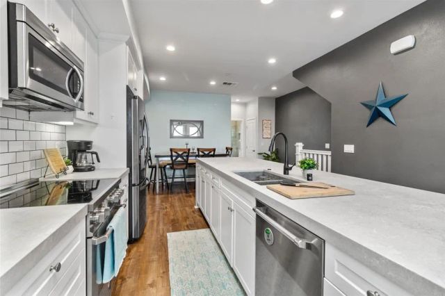 1121 Makena Way, Oceanside, CA 92054