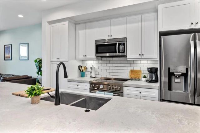 1121 Makena Way, Oceanside, CA 92054